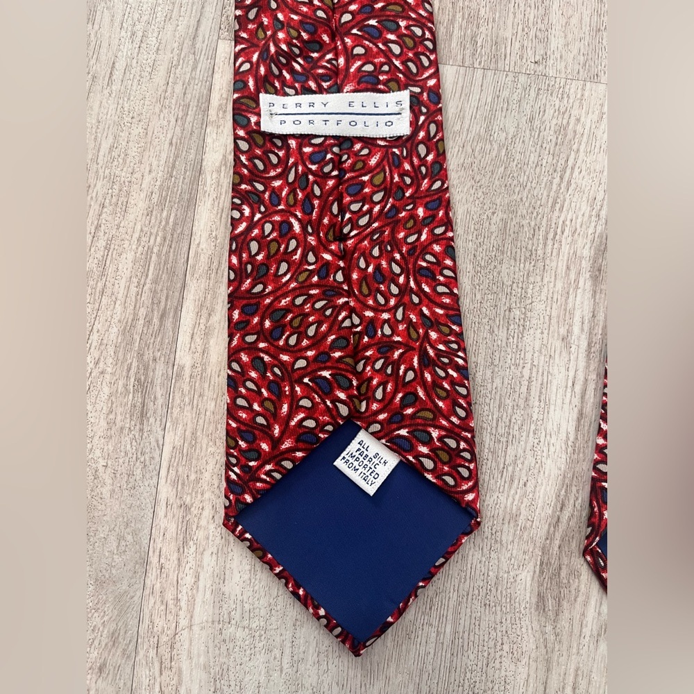 VTG Perry Ellis Portfolio Italian Silk Tie men’s necktie - Picture 3 of 4